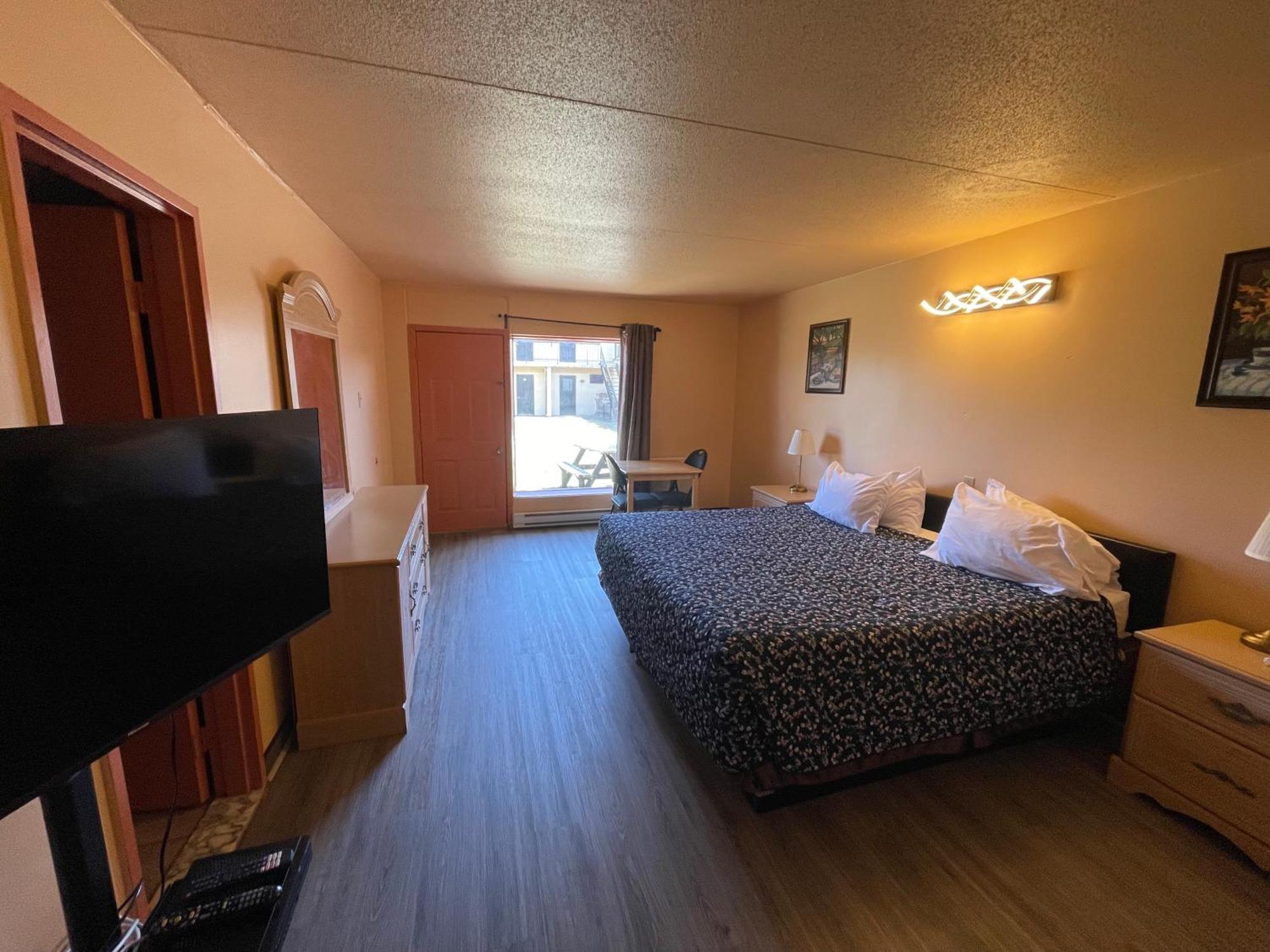 Motel St-Eustache 생오스타슈 외부 사진